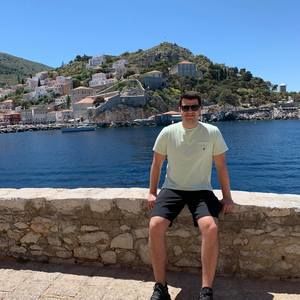 Meet your Posher, Nicholas